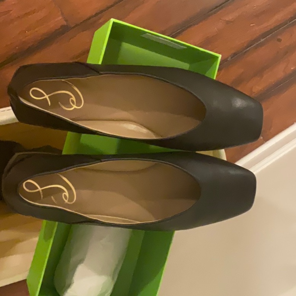 Sam Edelman Black Leather Flats - Picture 2 of 5